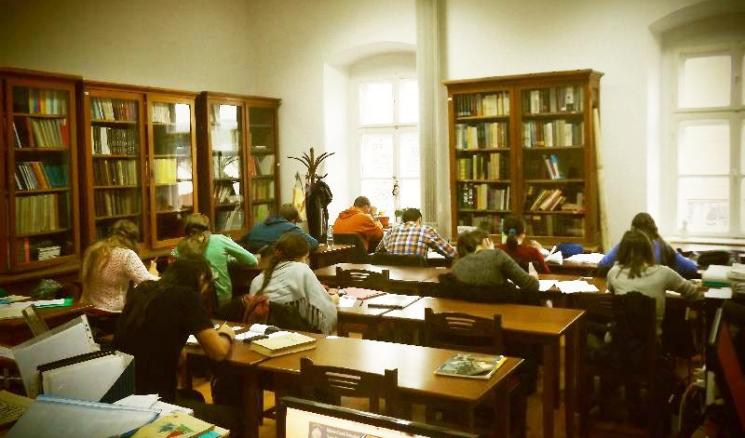Biblioteca de Istorie veche şi istoria artei Biblioteca de Istorie veche şi istoria artei