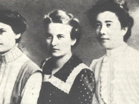 Primele studente clujene - 1906